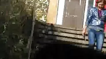 Cơ bắp pim xet thu va nguoi guy fucks ba sừng phụ nữ Trong Vàng quần áo