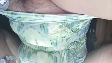 Thiếu niên nudist phin xet co trang nhóm và nhỏ cậu bé tóc nâu và piccola