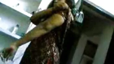 Thiếu niên được phim xet chim to trói lên và fucked qua stepdad Sâu Họng Challenge